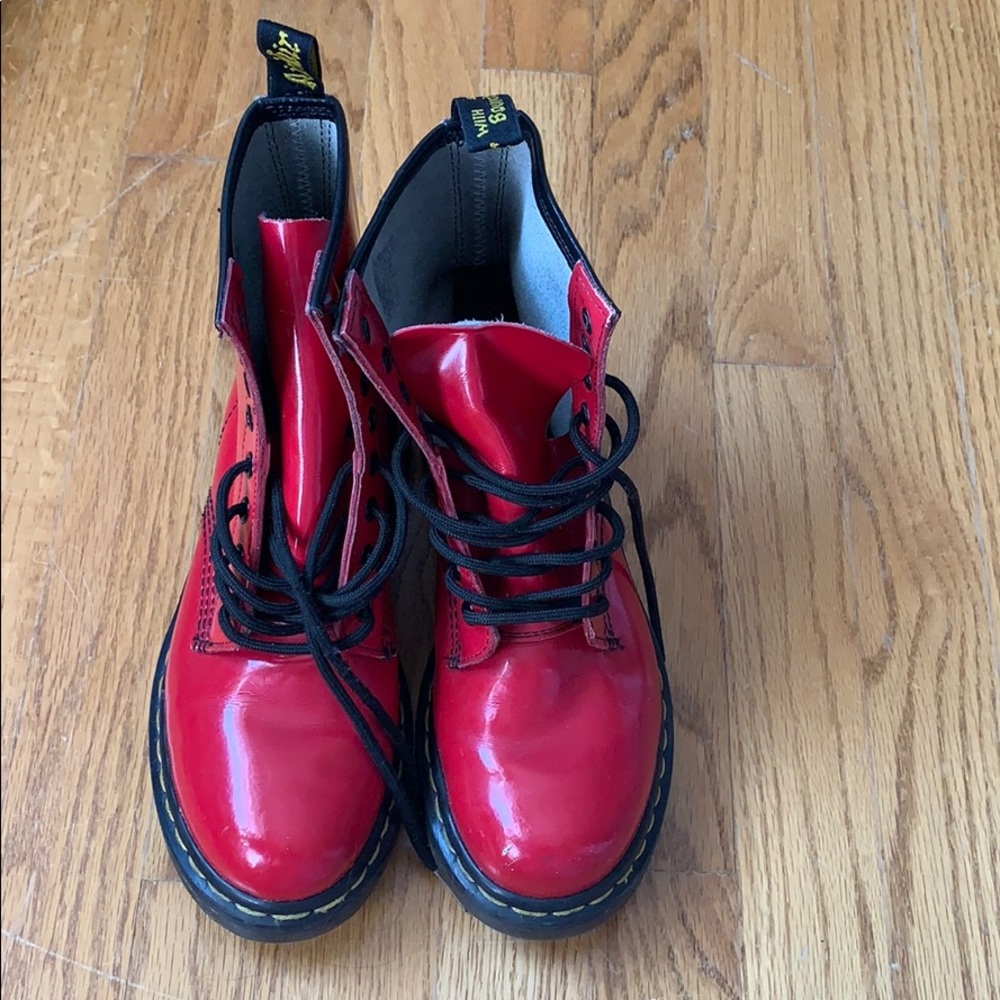 Red dr martens